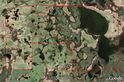 En el Partido de MAIPU, Provincia de Buenos Aires. A 20 km de la Ruta Provincial Nº 74, a 58 km de la Cuidad de General Madariaga, a 76 km de la Ciudad de Maipú, a 156 km de la Ciudad de Mar del Plata y a 356 km de la Capital Federal.